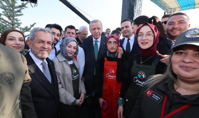 Geleceğe Nefes, Dünyaya Miras: Cemre Vakfı Milli Ağaçlandırma Seferberliği’nde